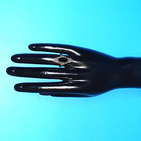 Rare Vintage 1940s Beaucraft Sterling Silver Filigree Black Onyx Adjustable Ring - Picture 4 of 12